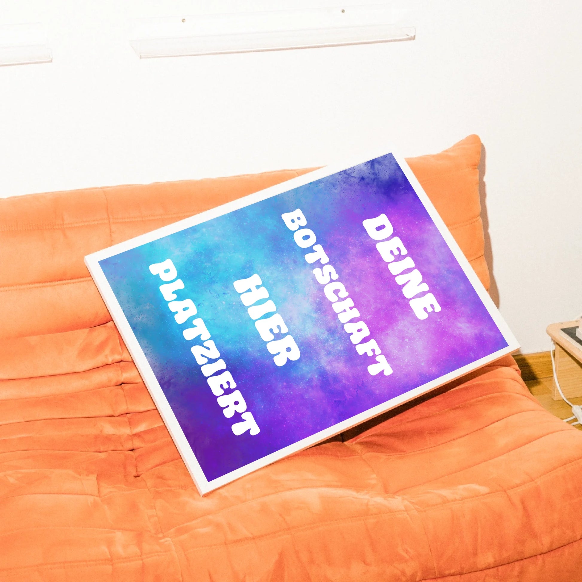 Hochwertiges Textposter in Blau für individuelle Botschaften
