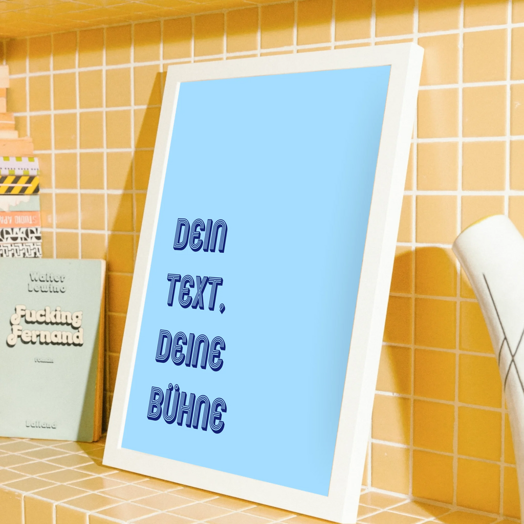 Hellblau Wunschtext-Wandbild linksbündig mit personalisierbarem Text
