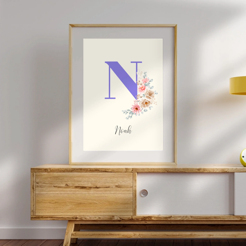 Elegantes Monogramm im floralen Stil als Wanddeko