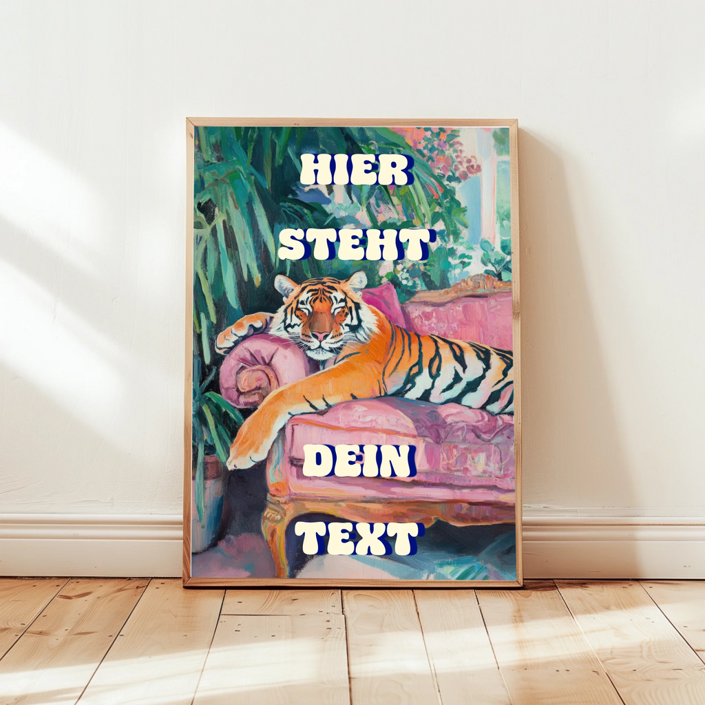 Witzige Tiger Sofa Poster individuell gestaltbar für verspielte Wohnräume
